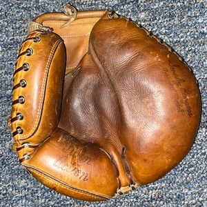 VINTAGE 1940's SMOKY BURGESS CATCHER'S MITT WILSON